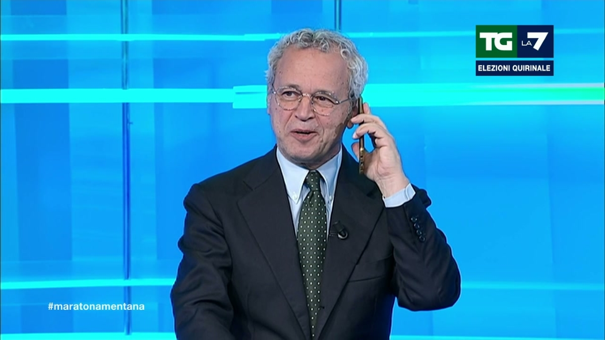 Grillo chiama in diretta Mentana e smentisce: “Mai parlato con Conte di Draghi al Quirinale”. Il Garante è in “piena sintonia” con le scelte del M5S