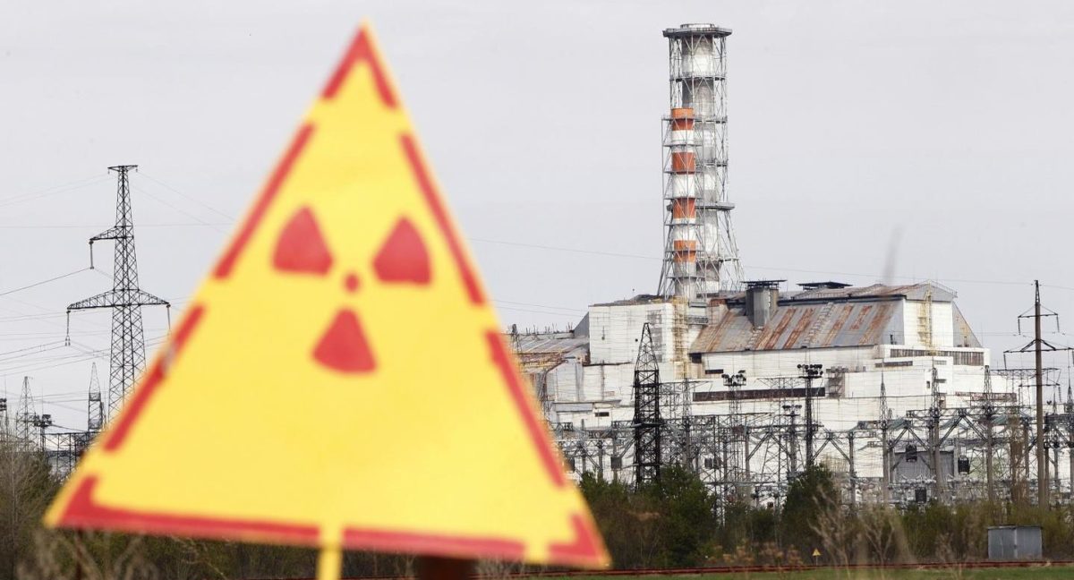 Guerra Ucraina Russia, si combatte nella zona proibita di Chernobyl. A rischio i siti dove sono stoccate 200 tonnellate di scorie radioattive