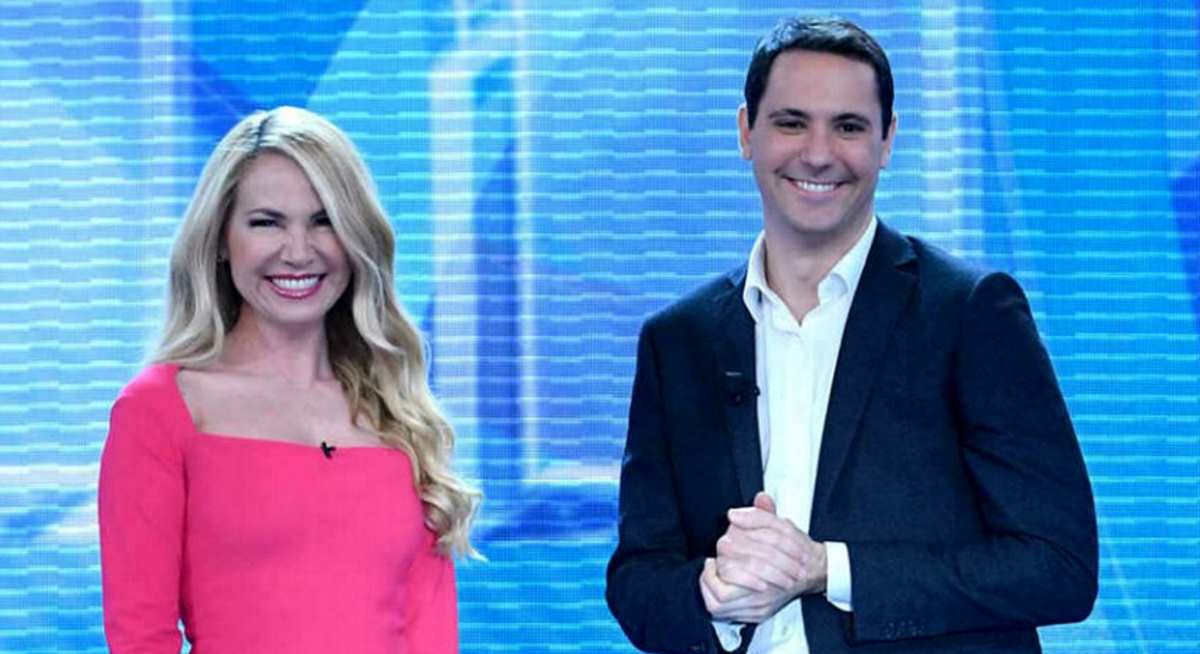 Di buon Mattino Cinque. News Mediaset con l’oro in bocca. Il tandem Vecchi-Panicucci è da record