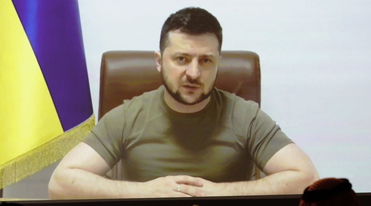 Guerra in Ucraina, Zelensky: “La pace è più preziosa dei diamanti e delle navi russe nei vostri porti. Aiutateci ad entrare nell’Ue”