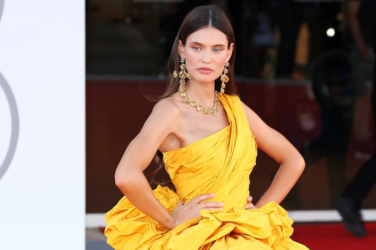 Bianca Balti: storia, fidanzato, marito, figlie, Instagram della supermodella di Dolce e Gabbana e Victoria’s Secret