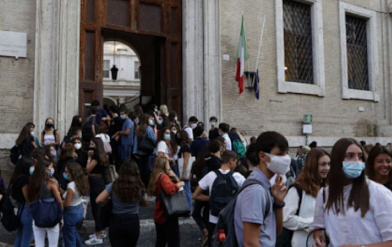 Errori nel concorso della scuola, come funzionerà il ricalcolo dei punteggi per i candidati