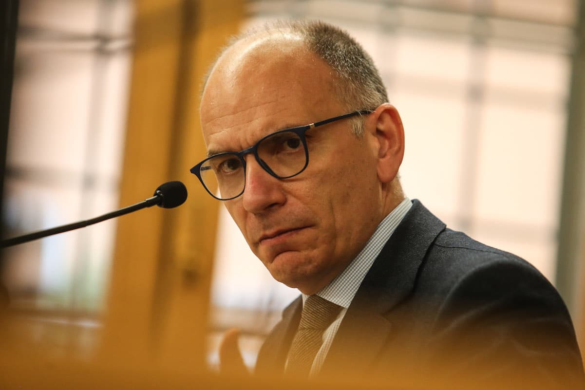 Spesa militare italiana, Enrico Letta bara sui numeri Nato per spingere la corsa al riarmo