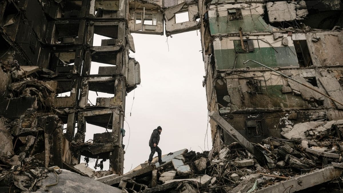Borodyanka distrutta dalla guerra, com’è la città prima e dopo il massacro: il video