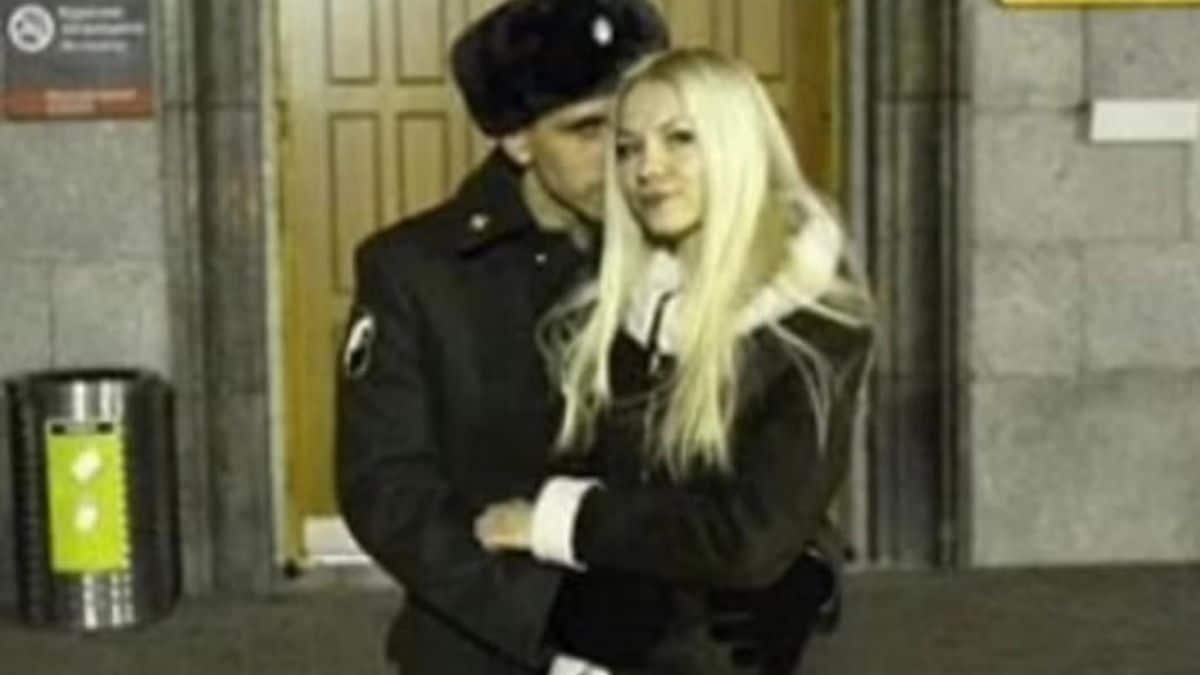Intercettazione dei soldati russi in Ucraina: Olga Bykovskaya autorizza il marito Roman Bykovsky a stuprare le donne con il preservativo