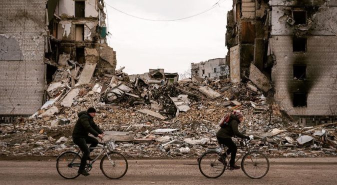 Crimini di guerra in Ucraina, Kiev indaga su oltre 14mila casi