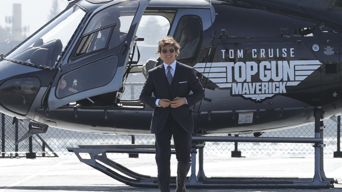 Top Gun: Maverick, uscita Italia e Tom Cruise arriva alla premiere in elicottero