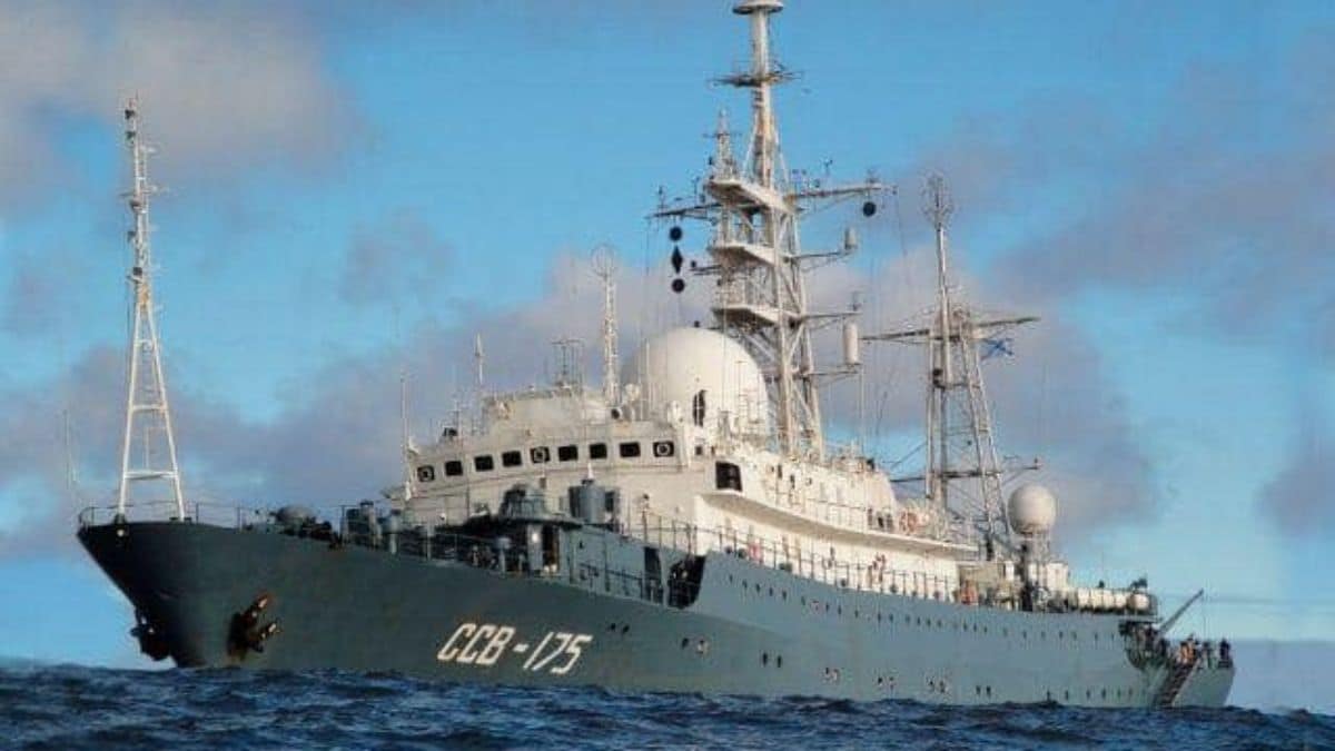 Sicilia, nave russa spia