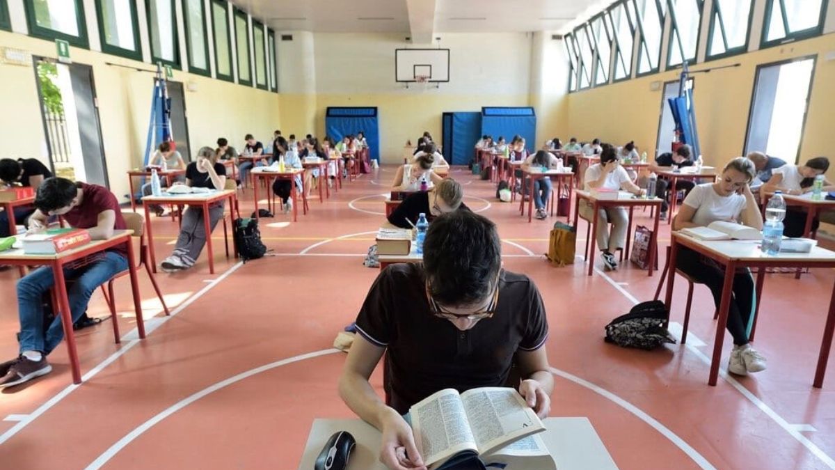 Maturità 2022, regole sule mascherine e calendario delle prove