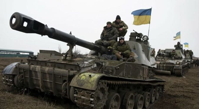 Donbass, l’Ucraina perde il Lugansk ma prepara una controffensiva. Intanto, Putin invia missili in Bielorussia