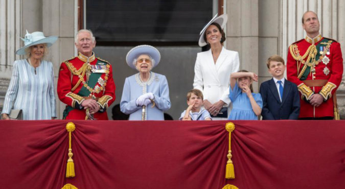 Giubileo di Platino per i 70 anni di regno della regina Elisabetta II: cos’è e perché la sovrana non sarà alla messa di St Paul