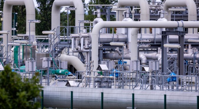 Gas, Gazprom riduce di un terzo le forniture ad Eni
