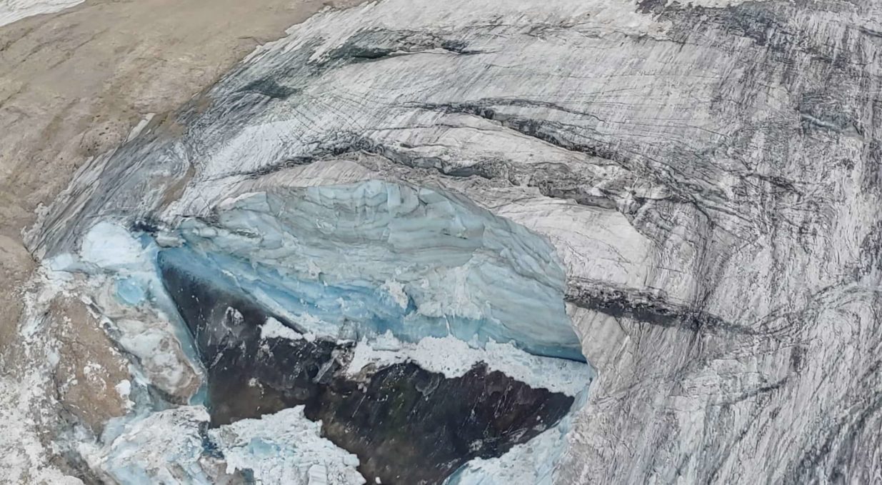 Marmolada, riprese le ricerche. Le vittime potrebbero essere 30