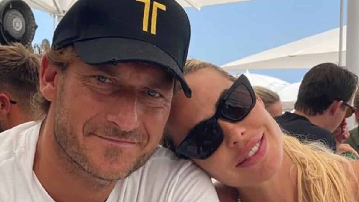 Francesco Totti e Ilary Blasi si separano: a breve l’annuncio ufficiale in una nota