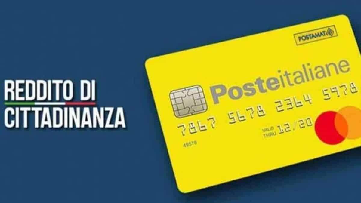 Reddito di cittadinanza, parte il nuovo taglio: stop agli assegni per 32mila famiglie