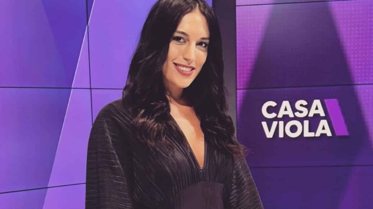 Greta Beccaglia, chiesto il processo per il tifoso che ha molestato la giornalista in diretta tv. Polemica sui social