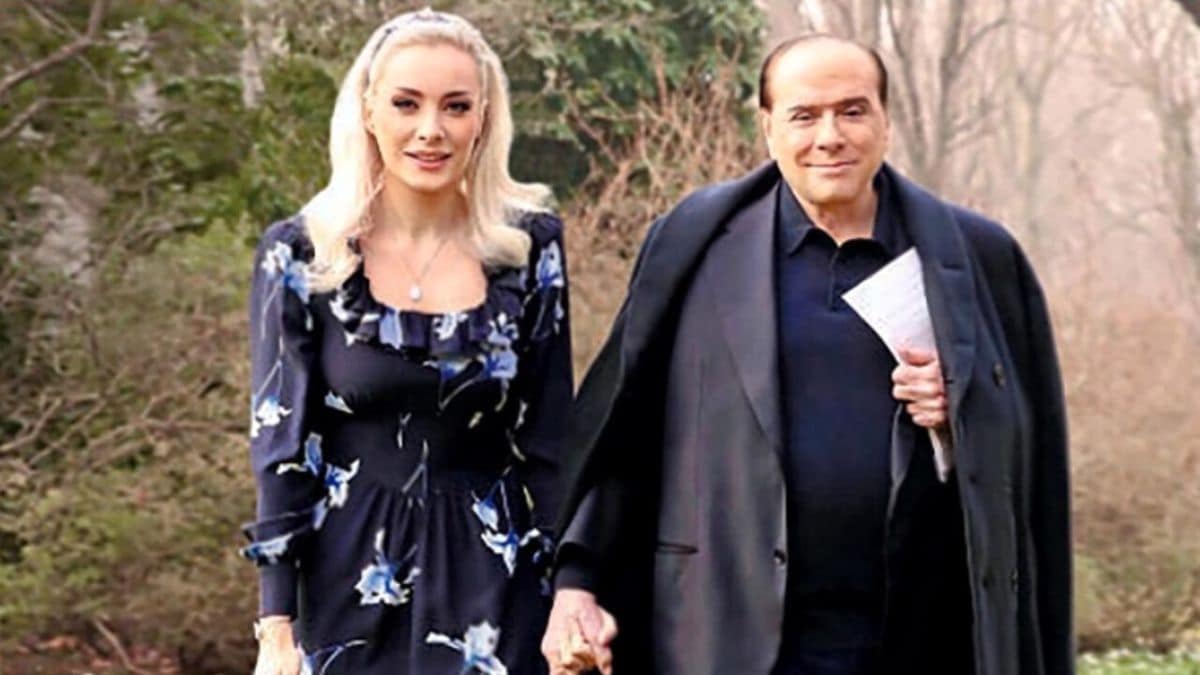 Elezioni, dopo l’attacco di Calenda a Berlusconi arriva Marta Fascina in difesa del Cavaliere