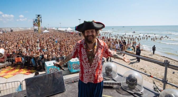Jova Beach Party a Roccella Jonica: programma, biglietti, scaletta, ospiti, parcheggio e meteo