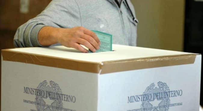 Elezioni, i fuori sede non possono votare: secondo l’Istat sono quasi 5 milioni di italiani che rischiano l’esclusione