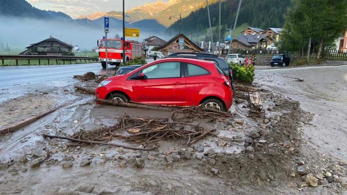 Maltempo nel Trentino, forti piogge e frane: in val di Fassa strade chiuse ed evacuati 150 persone da case ed alberghi