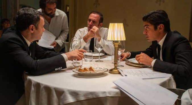 Gli infedeli: trama, cast e curiosità del film con Riccardo Scamarcio e Laura Chiatti