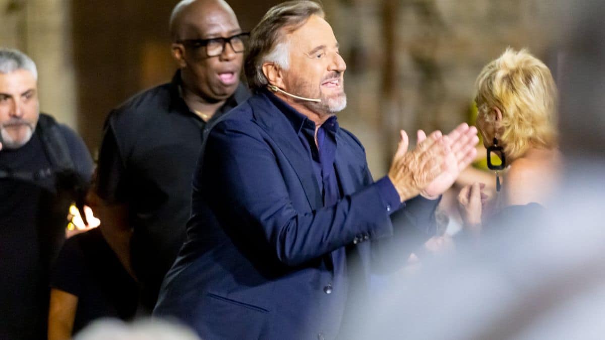 Una serata tra amici, omaggio a Christian De Sica: ospiti ed anticipazioni dello show su Rai 1. Biglietti dello spettacolo