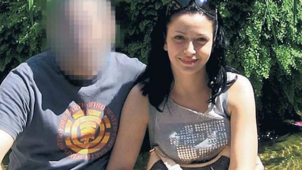 Adela, la spia russa a Napoli: lavorava sotto copertura da 10 anni nella base Nato