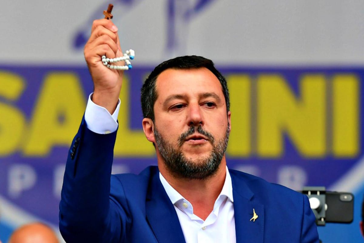 Salvini brucia sul tempo Meloni e Berlusconi: presentate le liste della Lega