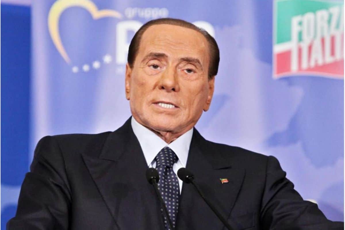 Nuova pillola quotidiana di Berlusconi sull’energia. L’annuncio: “L’Italia tornerà al nucleare”