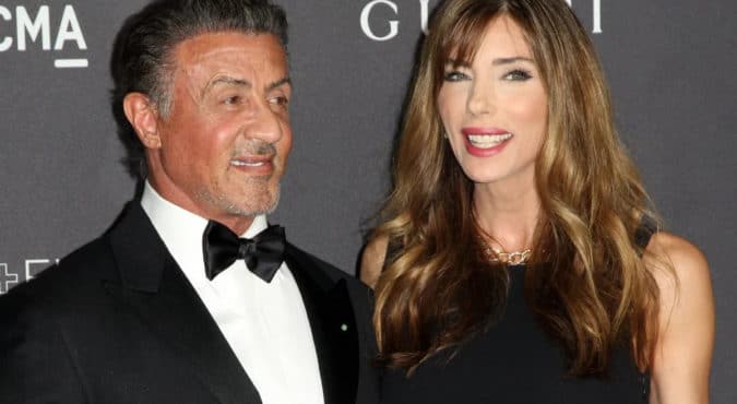 Jennifer Flavin ha chiesto il divorzio da Sylvester Stallone: chi è la moglie della stari di “Rocky”