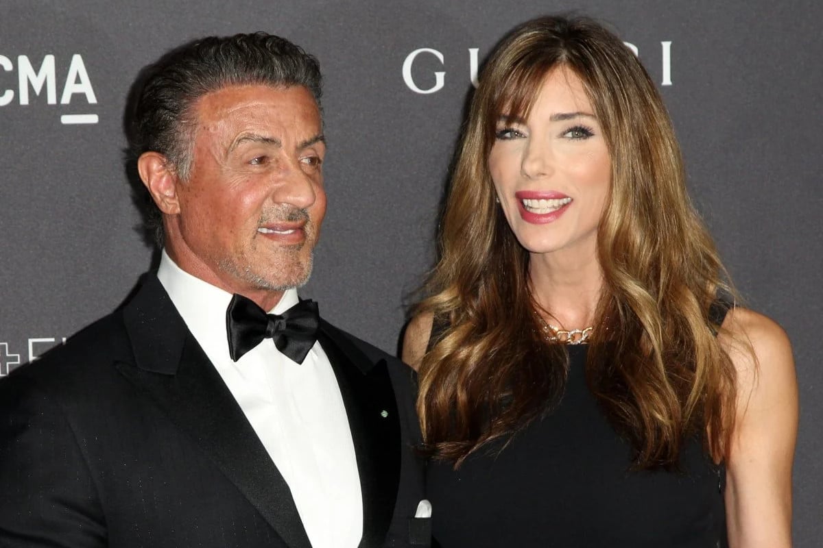 Jennifer Flavin ha chiesto il divorzio da Sylvester Stallone: chi è la moglie della stari di “Rocky”