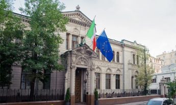 La nostra Ambasciata a Mosca invita gli italiani a lasciare la Russia