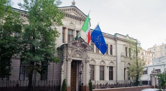 La nostra Ambasciata a Mosca invita gli italiani a lasciare la Russia