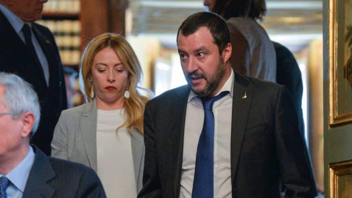 Giorgia Meloni risponde al papà single Luca Trapanese ed accetta l’invito. Salvini promette zero litigi con la leader di Fdi al Governo