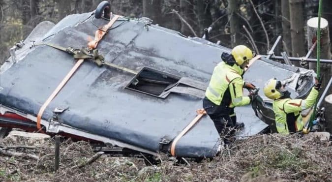 Mottarone, perizia sulla fune consegnata in tribunale: gran parte era già danneggiata prima del crollo