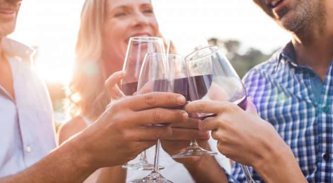 Vino dannoso per la salute: la denuncia dell’Oms. I produttori protestano