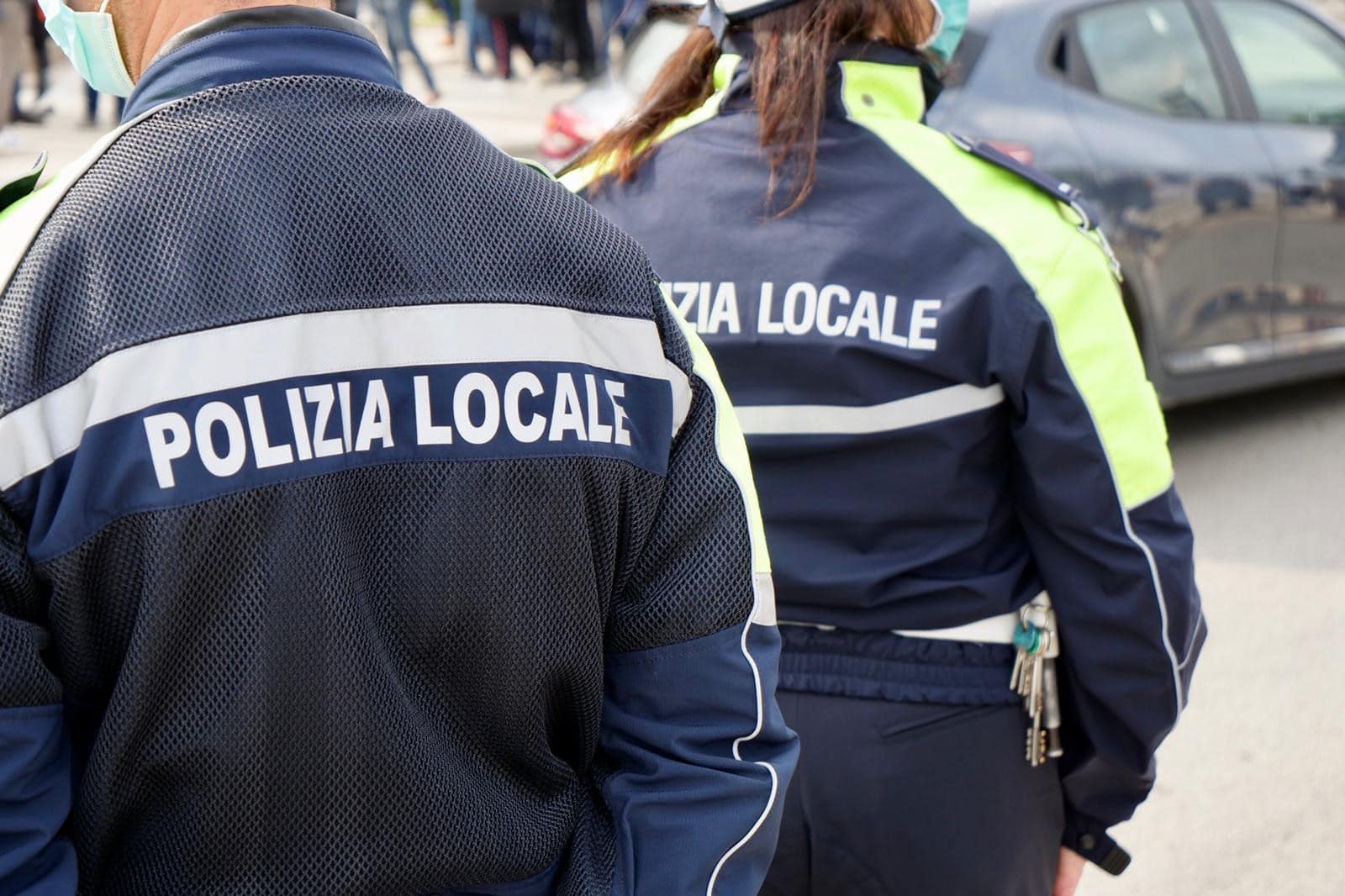 Un ragazzo di 19 anni è stato investito e ucciso a Roma: era figlio dei giornalisti Paola Di Caro e Luigi Valdisseri.