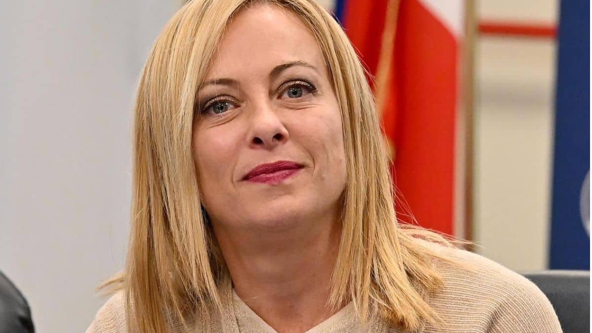 La Meloni nel nuovo governo ci mette la faccia. Duro attacco a Draghi sul Pnrr