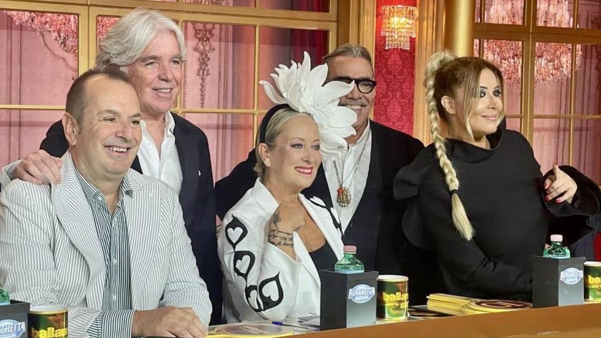 Ballando con le Stelle, 5 novembre: Wanda Nara ballerina per una notte, le coppie in gara e la classifica parziale