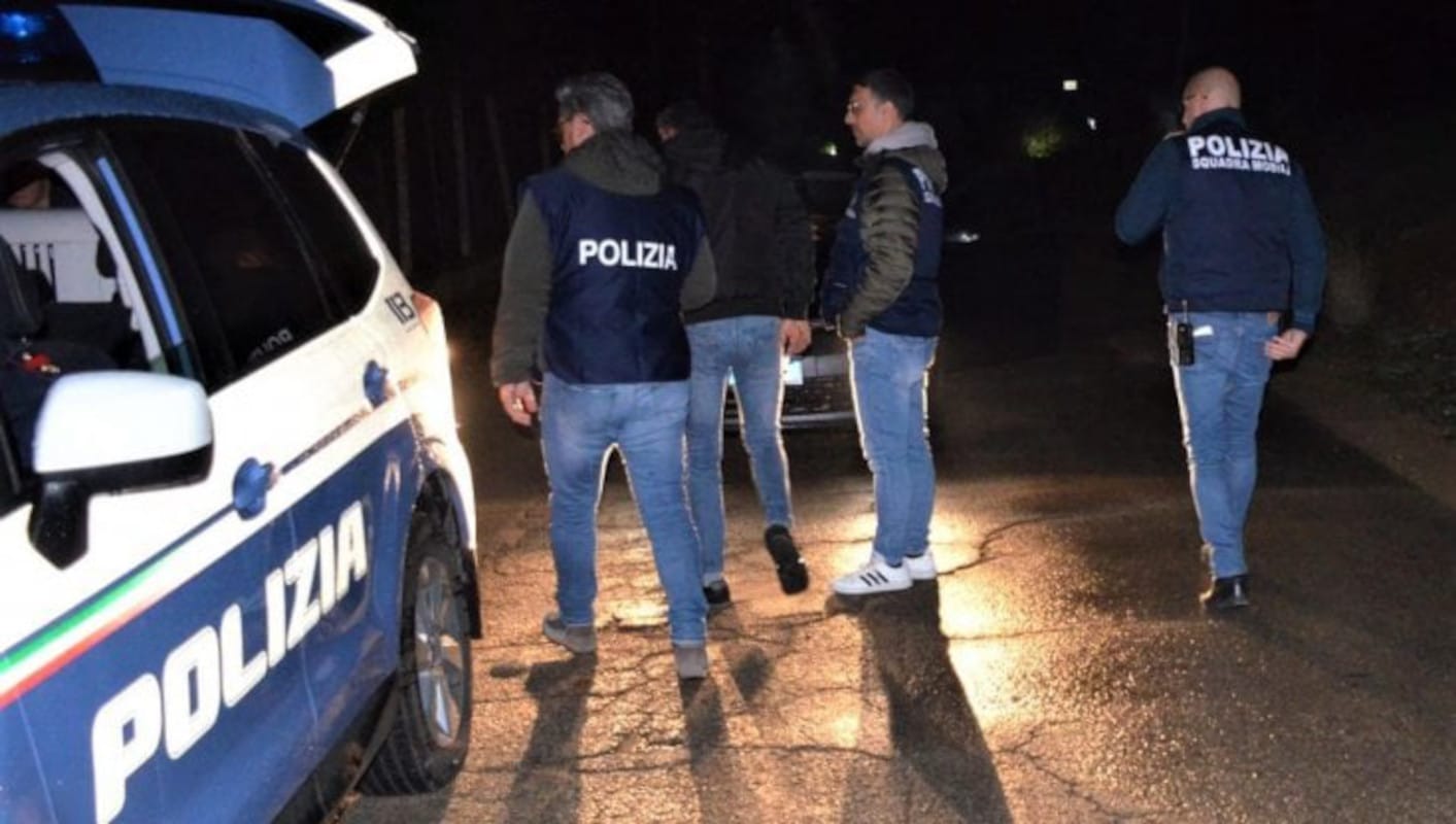 Terrorismo, fermato a Cesena un 24enne: era pronto ad arruolarsi per la jihad in Iraq e Siria