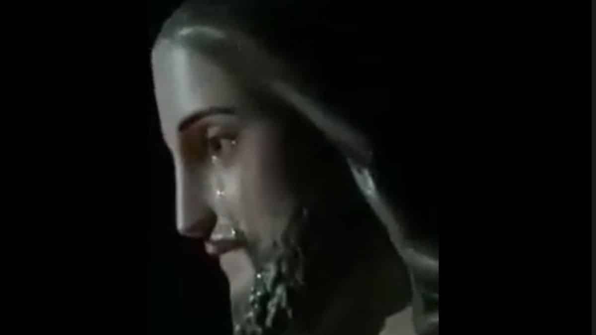 Statua di Cristo piange a Stupinigi: per i fedeli è miracolo ma verrà sottoposta alle indagini della Curia