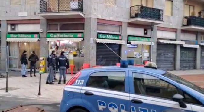 Omicidio in un bar a Milano, agguato all’alba nel quartiere Corvetto. Titolare freddato a colpi di pistola. Si cerca il killer