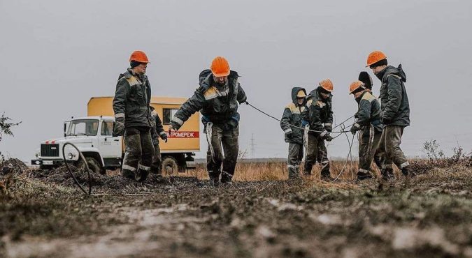 L’Ucraina al buio. Zelensky: “Gli impianti colpiti quasi ogni giorno”