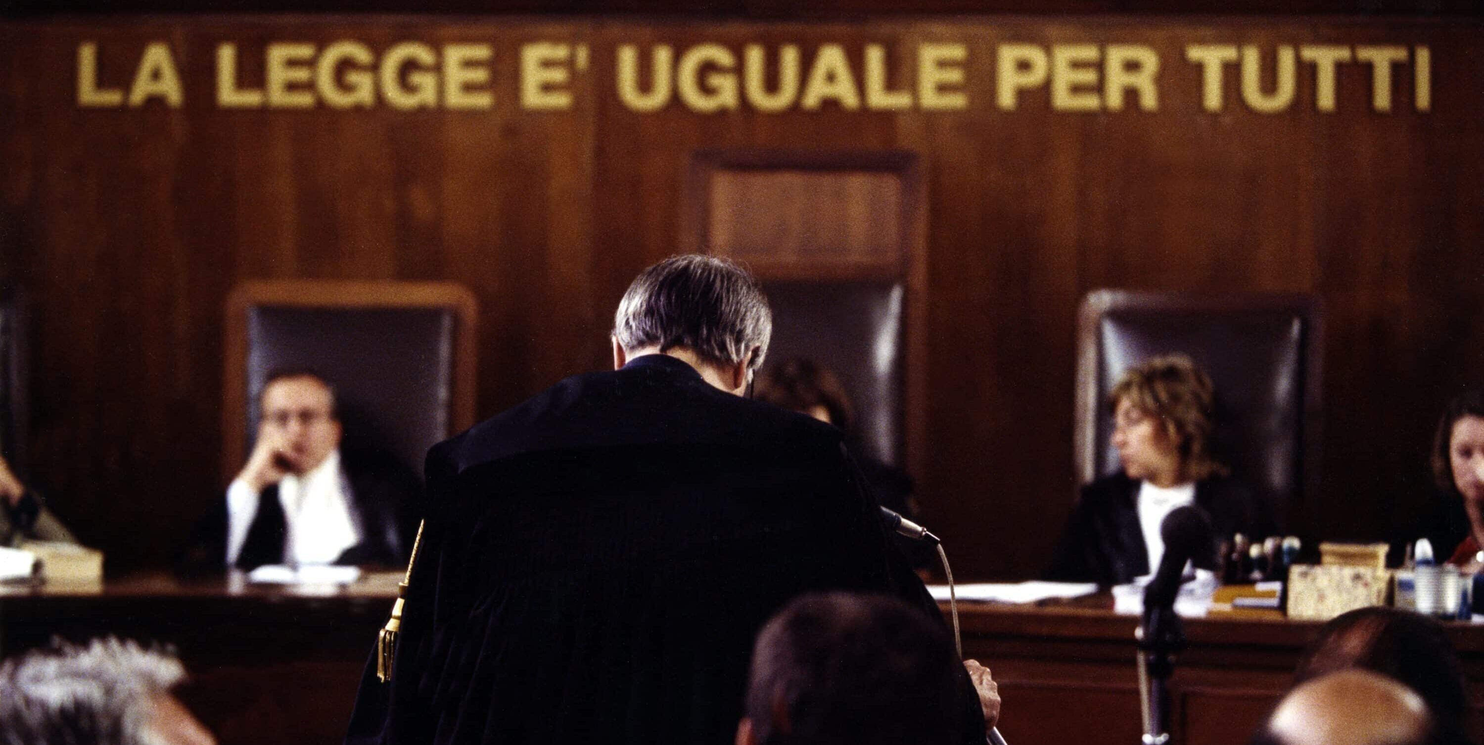 Concorsi pilotati nella Sanità milanese, condannato a un anno e quattro mesi l’infettivologo, oggi in pensione, Galli