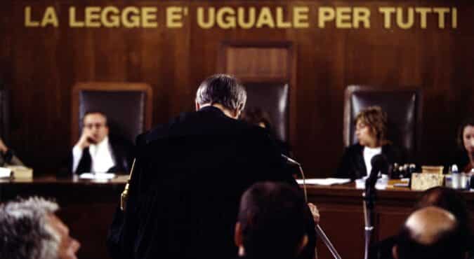 AULA TRIBUNALE DI MILANO MAGISTRATURA LEGGE