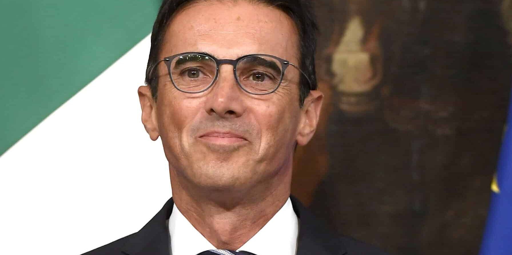 “Ascensore sociale bloccato. Una follia smantellare il Reddito di cittadinanza”. Parla il vicepresidente M5S, Mario Turco: “Meloni è allo sbando difende posizioni di potere e abbandona i più deboli”