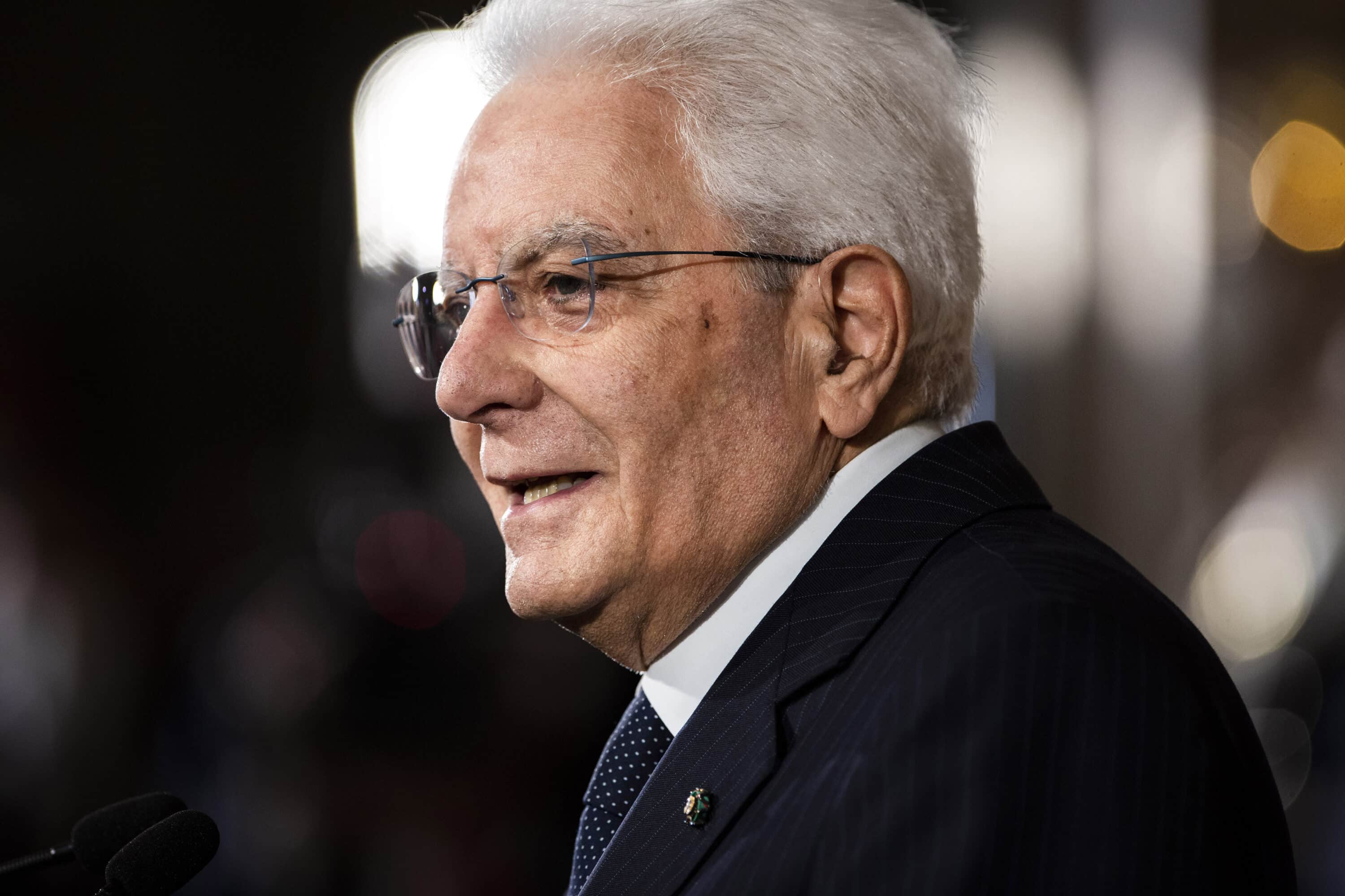 Con i decreti si è superato il limite. Mattarella striglia La Russa e Fontana