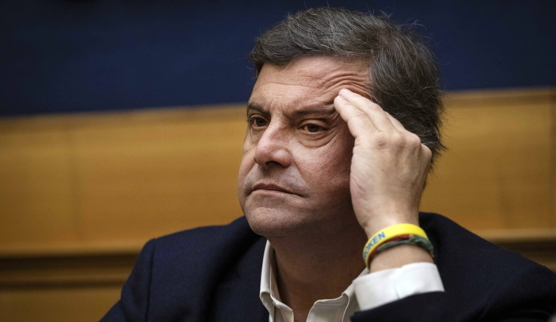 Clan in Lombardia, Calenda ha la coda di paglia