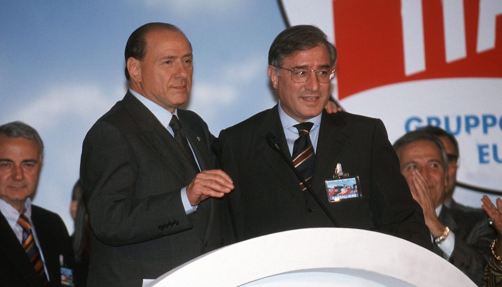 L’Antimafia indaga sulle origini dell’impero di Berlusconi