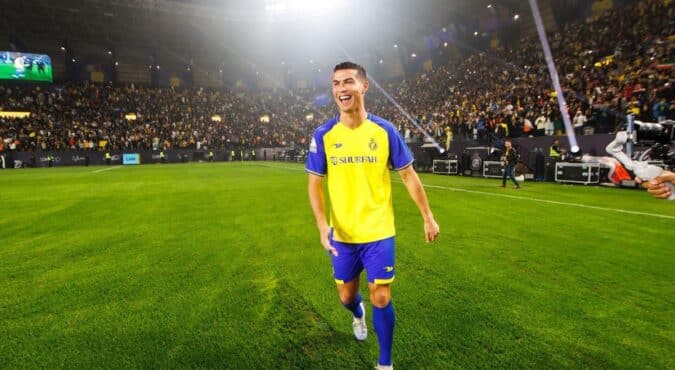 Ronaldo guadagna uno stipendio faraonico all’Al Nassr ma non è il calciatore più ricco al mondo